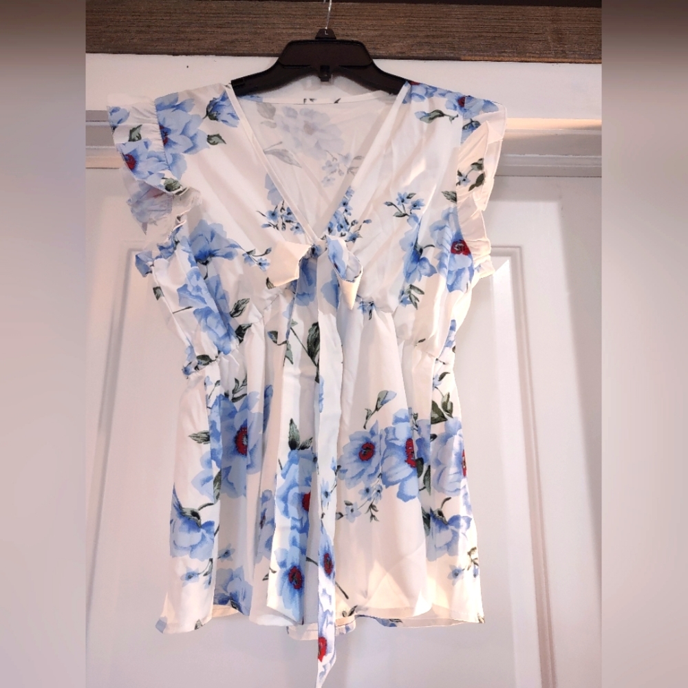 NWOT SHEIN Blouse